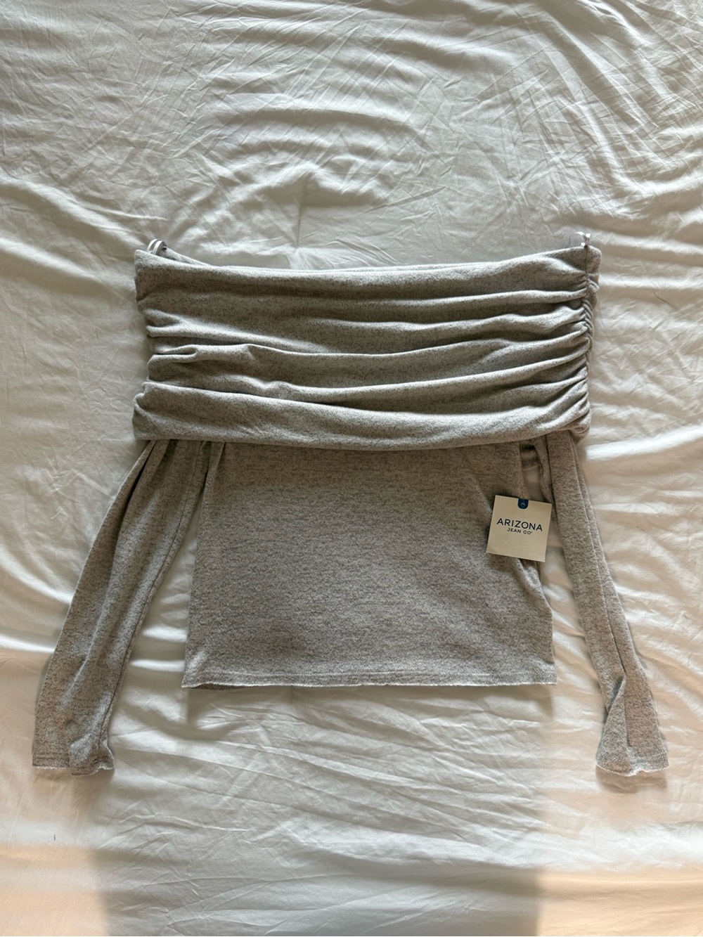 Arizona Jean Company Light Gray Off-Shoulder Crewneck Sweater